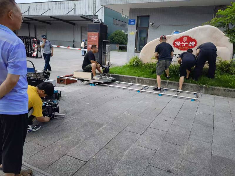 温泉县广告片拍摄公司核心优势：全流程服务，让品牌广告片省心更出彩