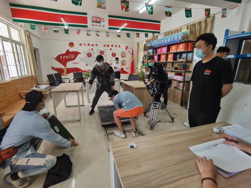 温泉县广告片拍摄公司：极简主义践行者，少即是多的视觉哲学